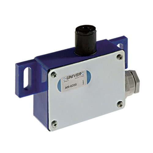 Univer - Pneumoelectric pressure transducer